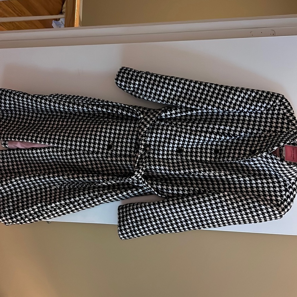 Kate Spade Wool black and white Houndstooth coat with black and gold buttons